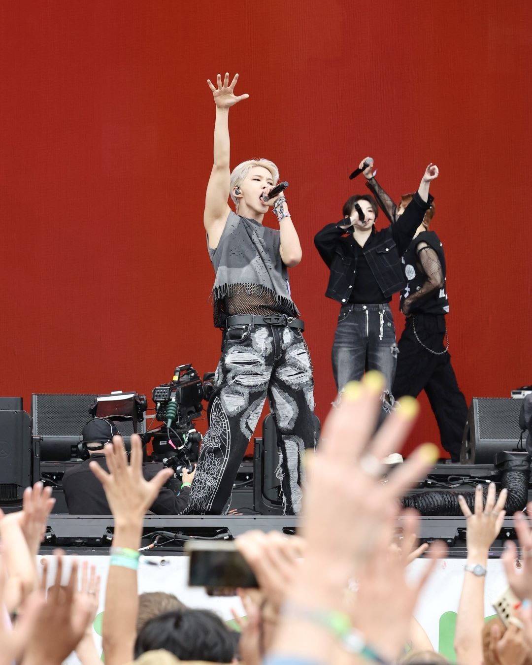 Glastonbury 2024: найяскравіші моменти найкрутішого фестивалю Європи (фото і відео)