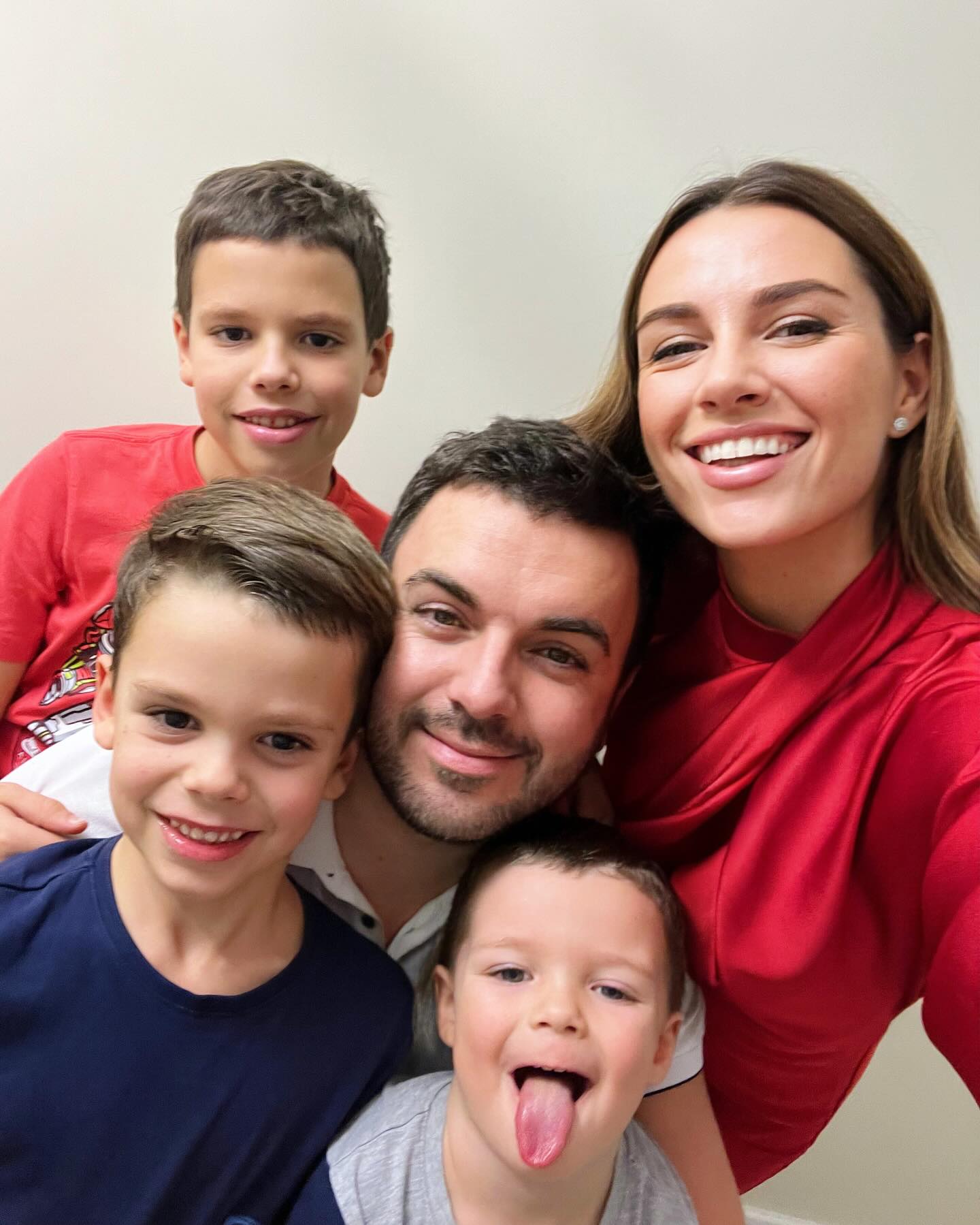 Як зірки відзначили Новий рік 2024: Мірошниченки, Осадча, Квіткова та інші (фото)