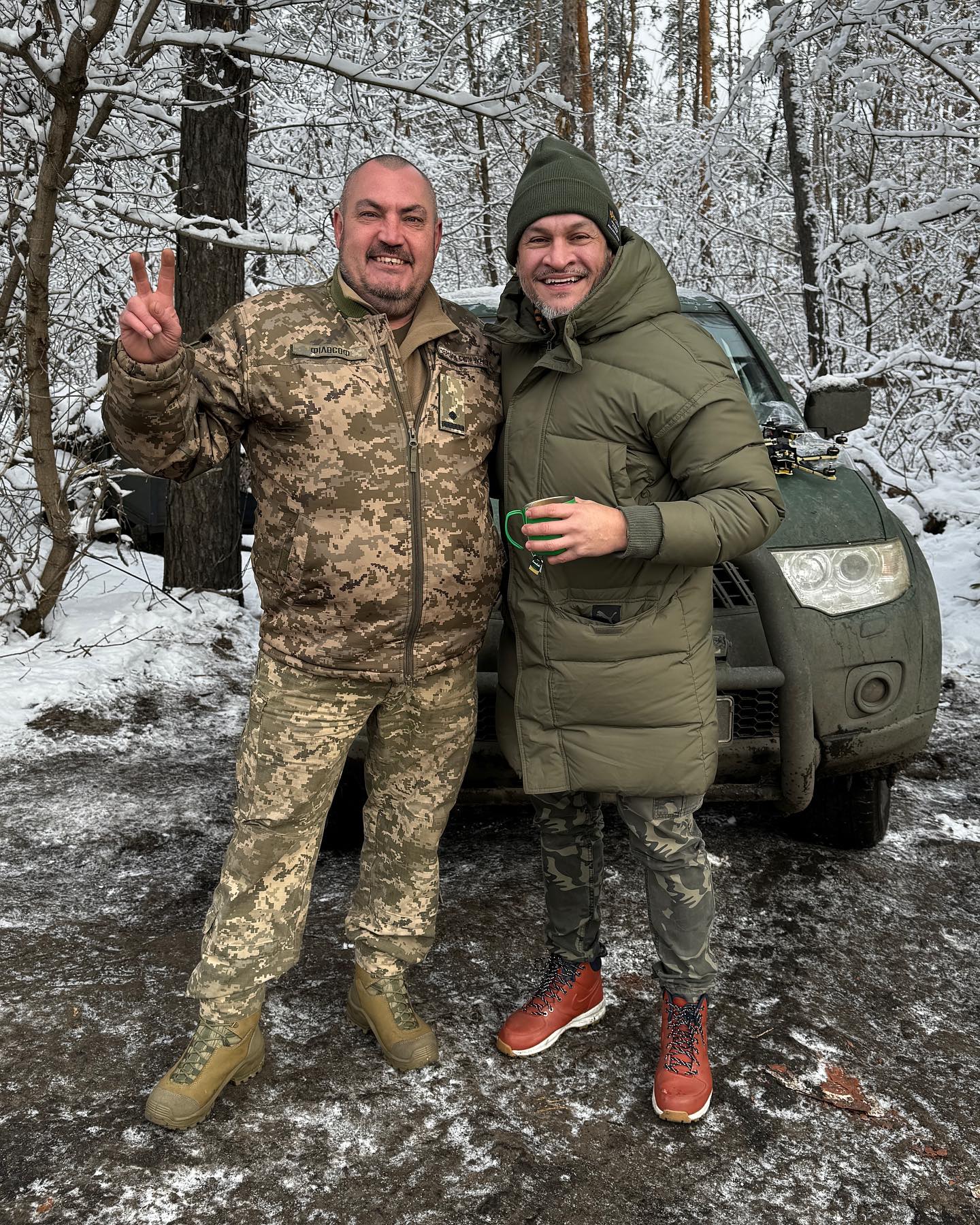 "Я дуже хвилювався". Ектор Хіменес-Браво зустрівся з українськими воїнами на фронті (фото)