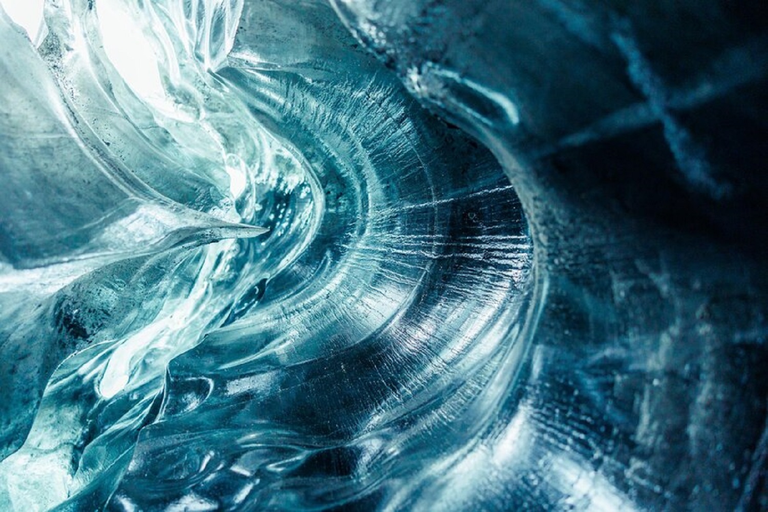 7 неймовірних фактів про сніг і лід, які вас щиро здивують