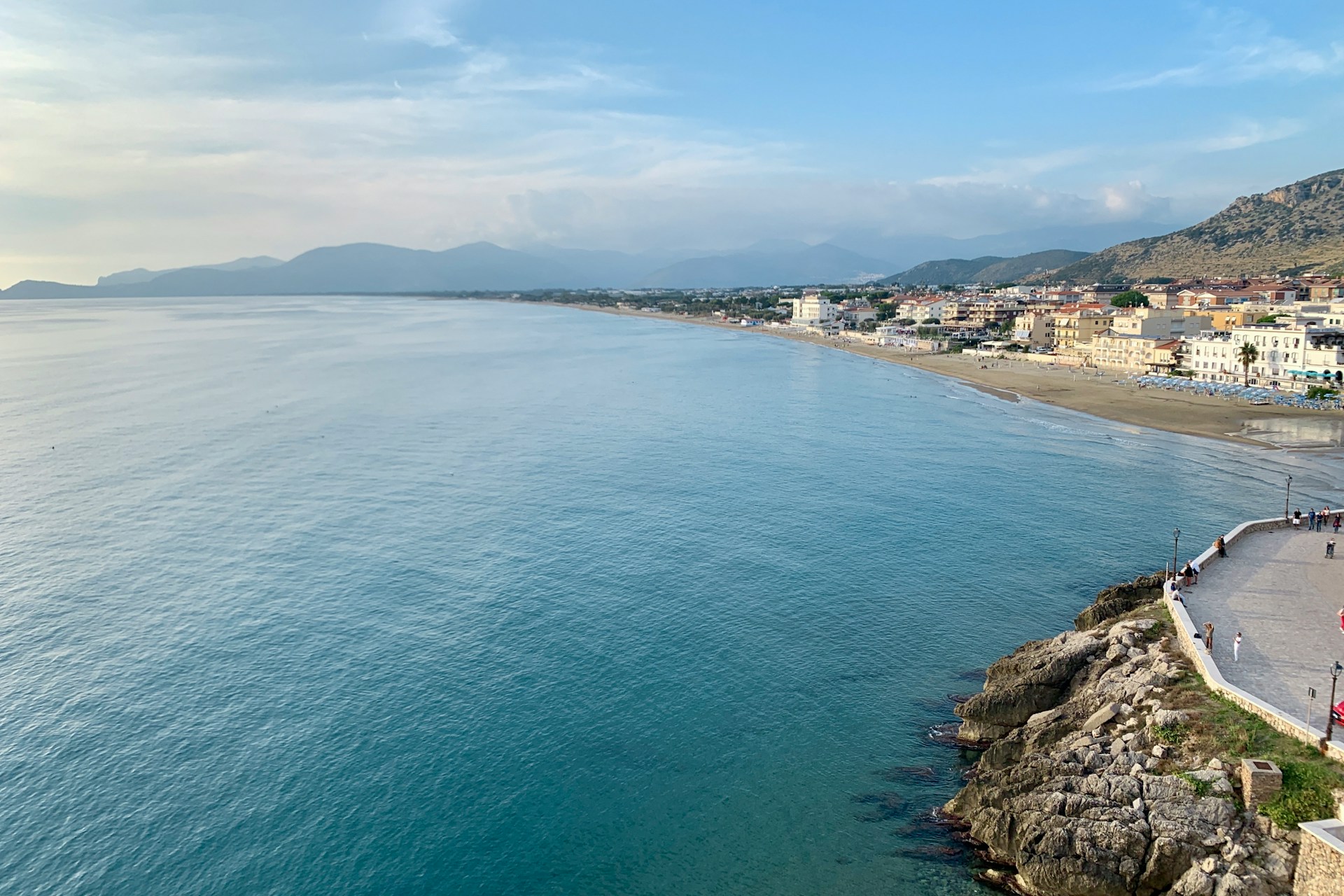 Без жары и толп. Сказочные прибрежные локации Италии для посещения весной