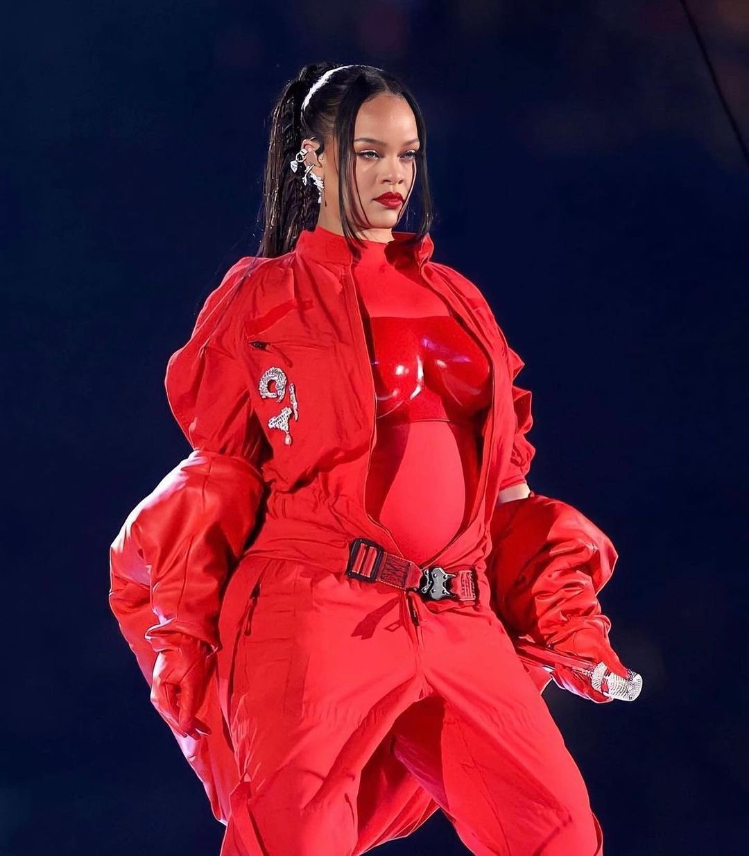 Ріанна на Супербоулі 2023 повідомила про вагітність: яскраве відео