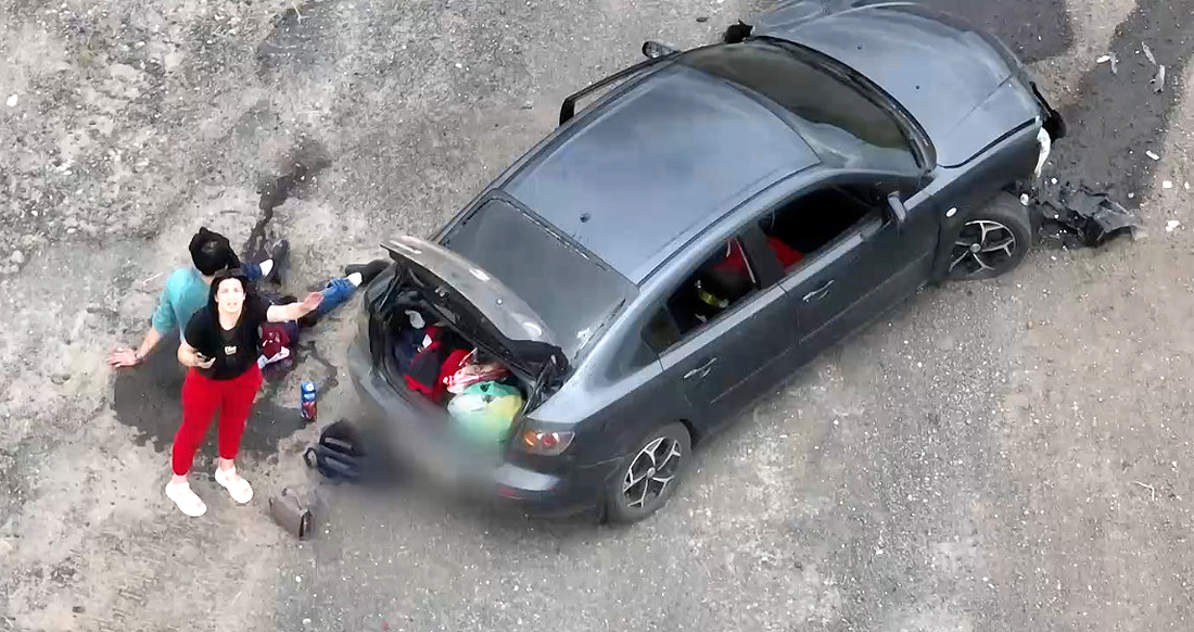 "Иди за мной": дрон ВСУ спас супругов из Харьковской области, попавших под обстрел россиян (видео)