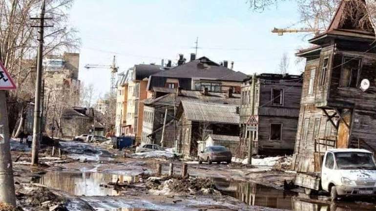 Россияне "превратили" село Архангельское под Херсоном в настоящий Архангельск: сравните эти фото