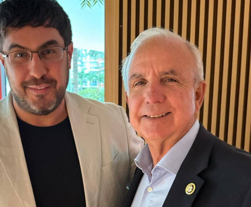 Удянський зустрівся в США з командою Трампа