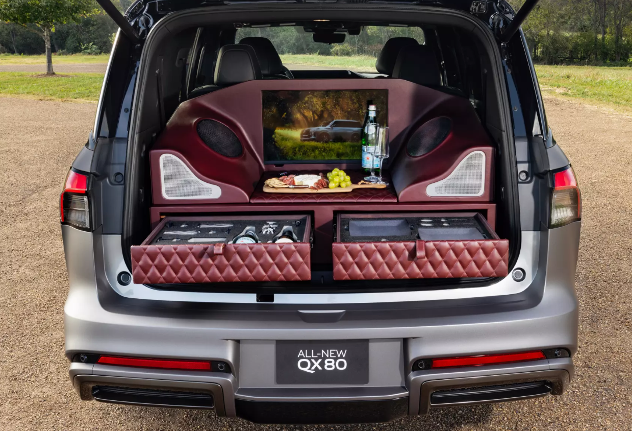 Для розкішних вечірок: Infiniti QX80 отримав ексклюзивну версію з незвичним багажником