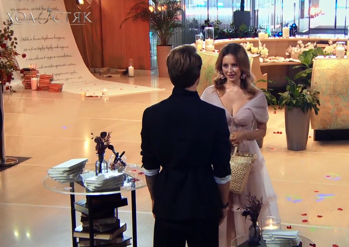 Перший поцілунок та побачення в ліжку. Як минув перший епізод "Холостяка" і кого обрав Терен