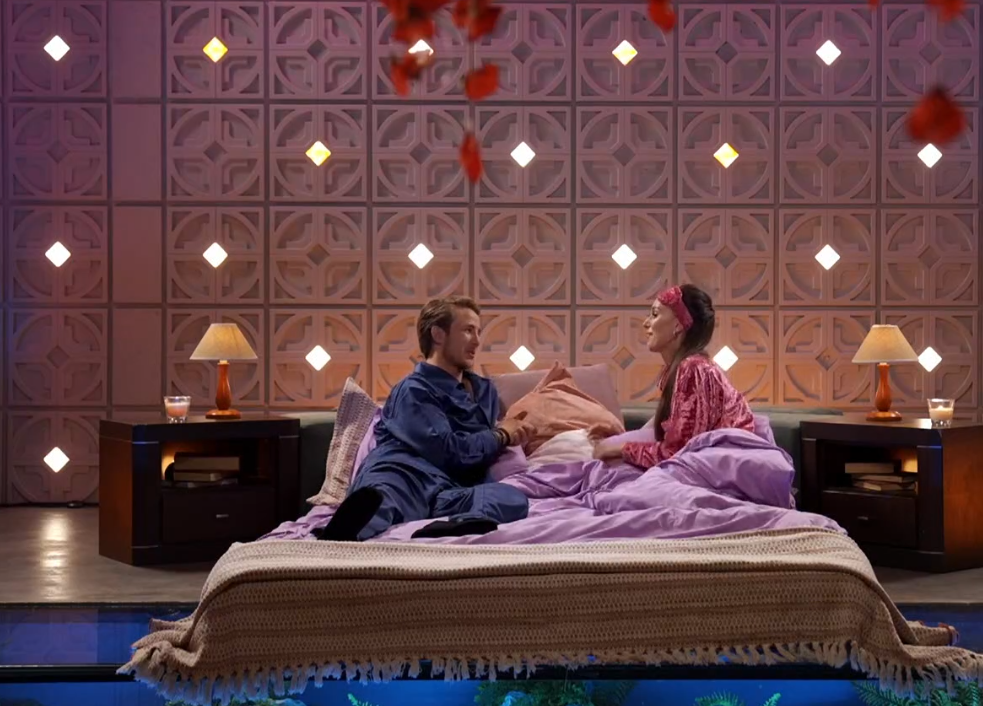 Перший поцілунок та побачення в ліжку. Як минув перший епізод "Холостяка" і кого обрав Терен