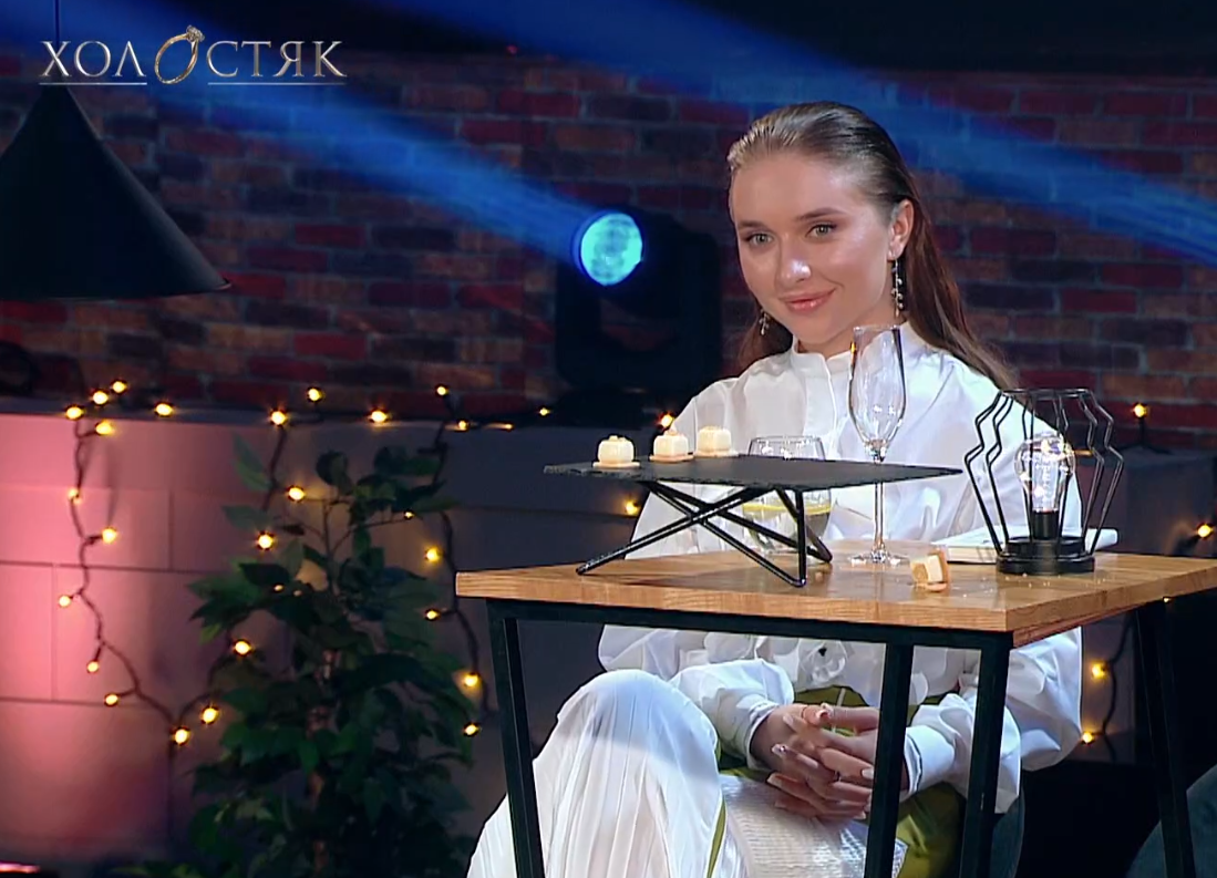 Перший поцілунок та побачення в ліжку. Як минув перший епізод "Холостяка" і кого обрав Терен