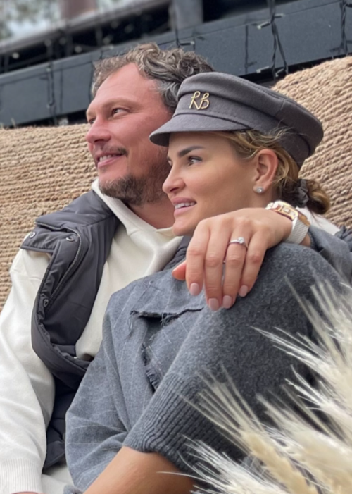 Футболіст Пятов підтвердив розлучення з дружиною, яка народила йому чотирьох дітей