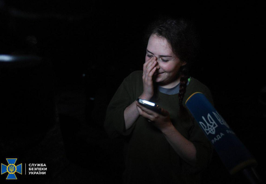 "Народжена для війни". Як зараз живе і чим займається "Пташка" з Азовсталі