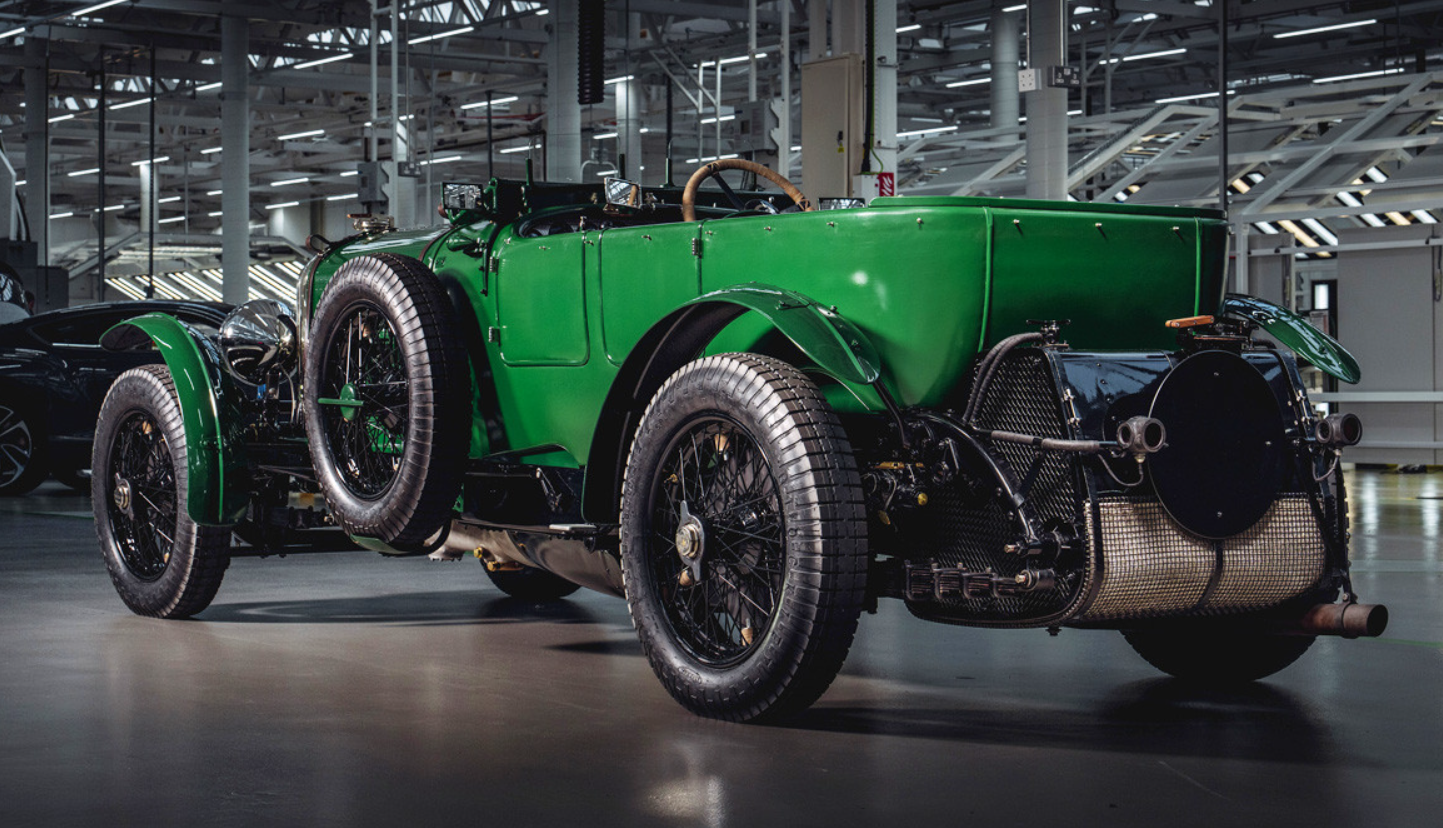 Майже через 100 років: Bentley відновив виробництво культового спортивного родстера