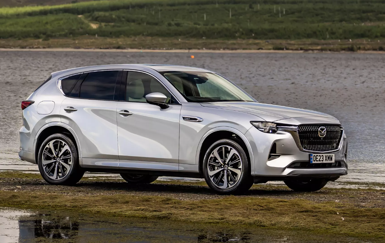 Кросовер Mazda CX-60 у Європі оновили: що змінилось