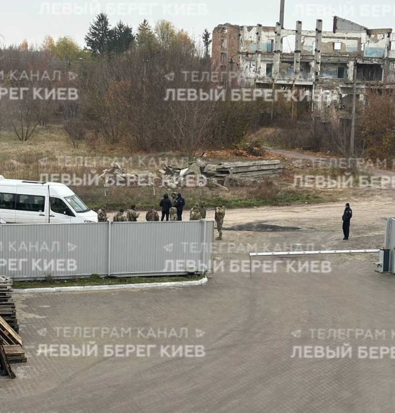 У мережі пишуть про стрілянину під Києвом, нібито з ТЦК: що відомо