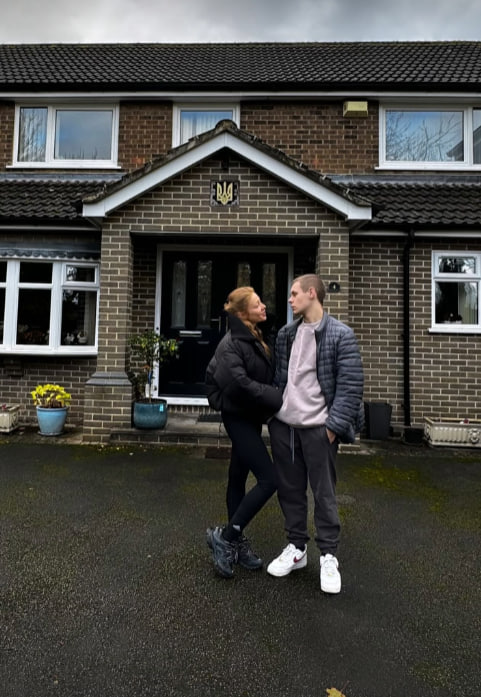 Зовсім дорослий. Тіна Кароль вперше за довгий час показала сина, який змінився до невпізнаваності