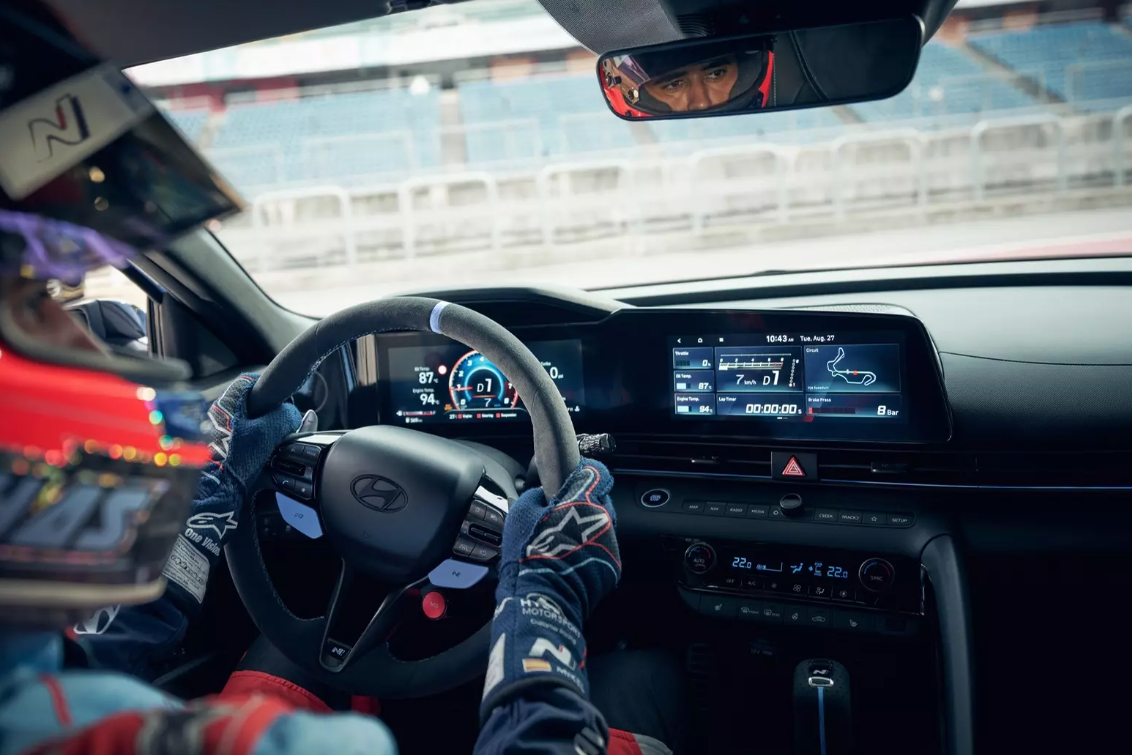 Для настоящих гонок: Hyundai Elantra получил спортивную версию