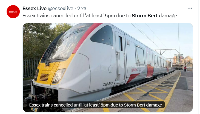 Реки вместо дорог. Последствия разрушительных наводнений в Великобритании (фото, видео)