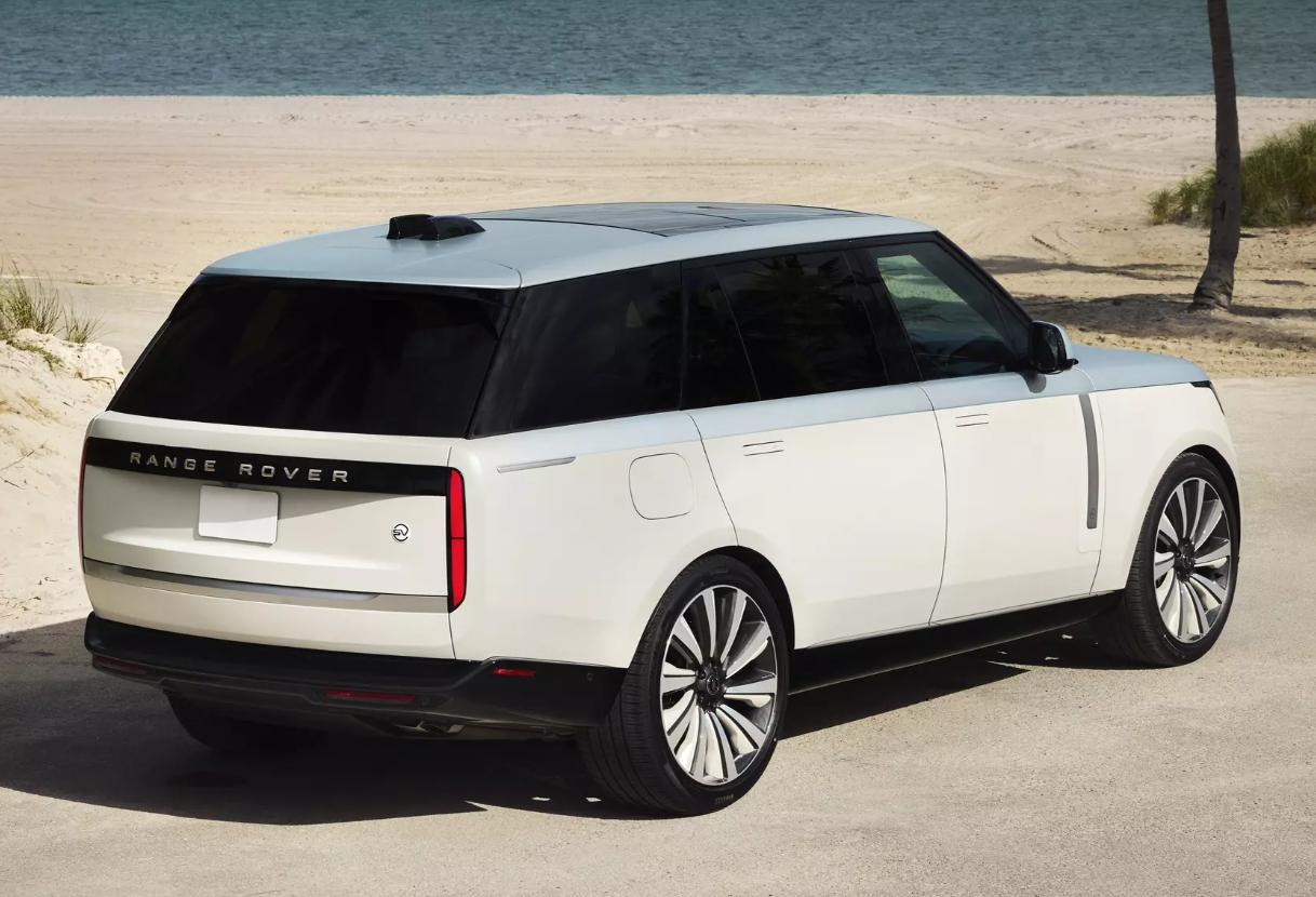 З кілограмом золота на борту: Range Rover отримав ексклюзивну версію Candeo