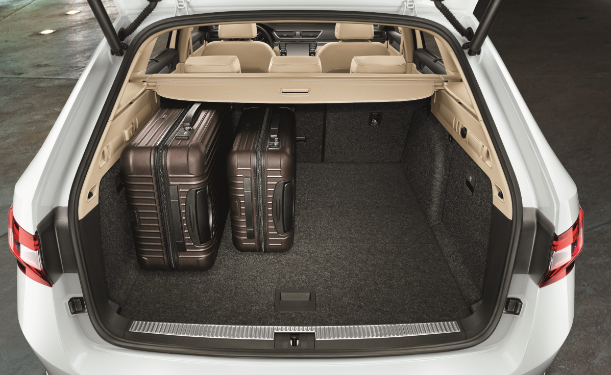 Водіям варто знати: 8 предметів, які потрібно покласти у багажник узимку