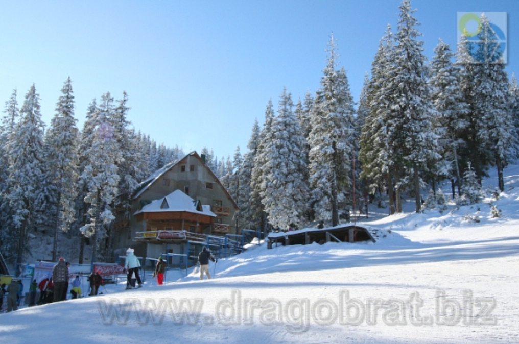 Бюджетні варіанти і не дуже. Скільки коштує в цьому сезоні покататись на лижах у Карпатах