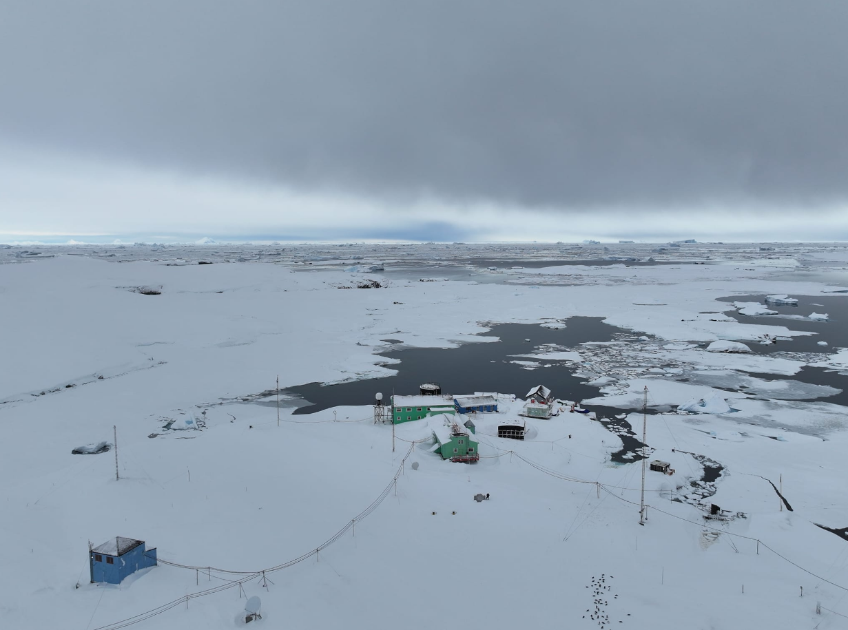 Найхолодніша за 6 років. Як минула полярна зима біля "Академіка Вернадського" (фото)