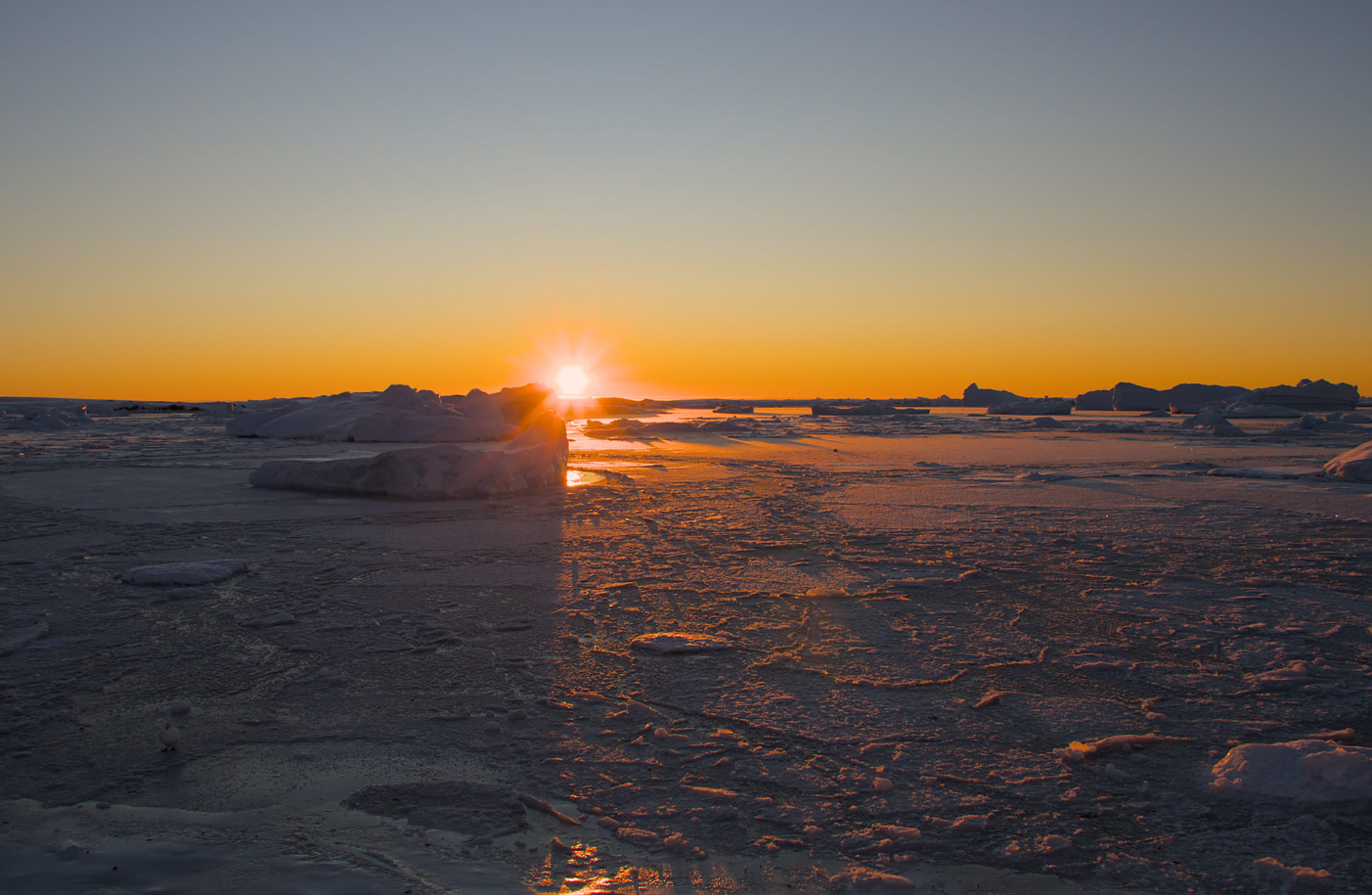 Найхолодніша за 6 років. Як минула полярна зима біля "Академіка Вернадського" (фото)