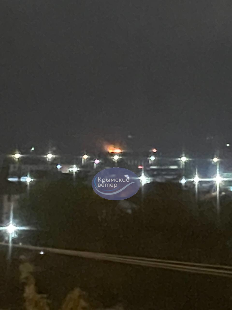 В Феодосии сообщают о "прилете", начался пожар