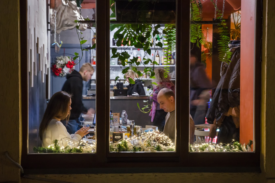 На Новий рік до Львова. Які ціни на оренду житла і святкове меню у ресторанах