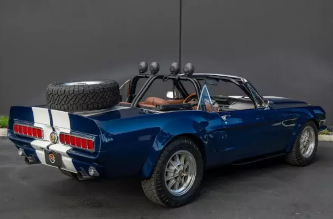 Класичний Ford Mustang перетворили на позашляховик