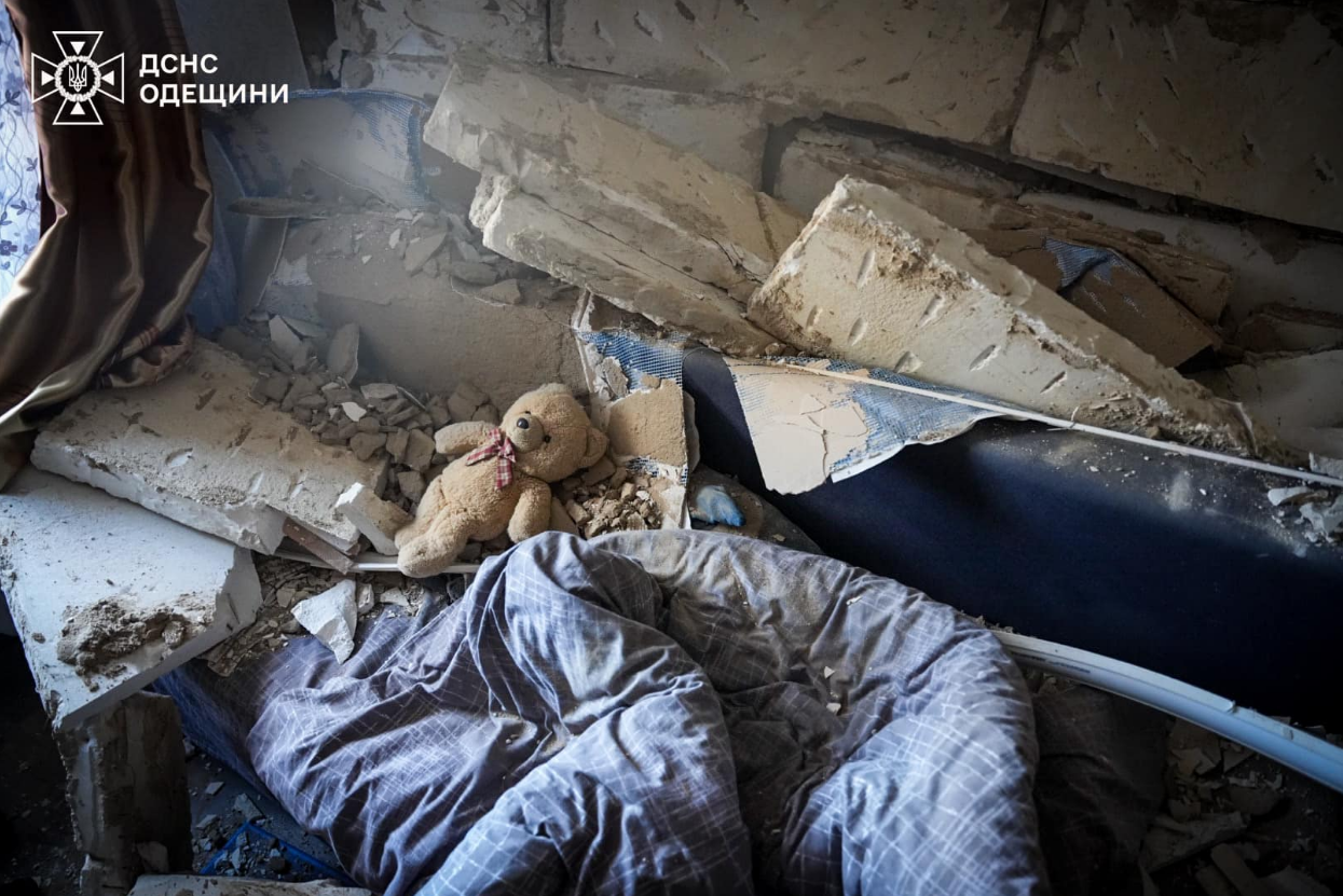 В многоэтажке Одессы вспыхнула стиральная машина: пострадал ребенок (фото)