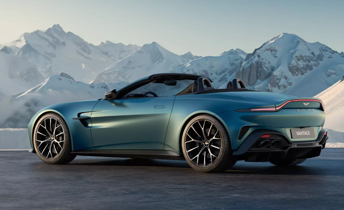 Суперкар Aston Martin Vantage отримав версію з м'яким дахом