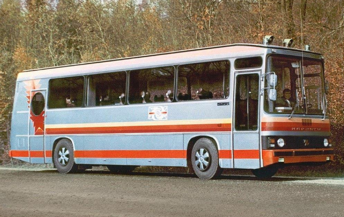Як автобуси ЛАЗ возили космонавтів у космос