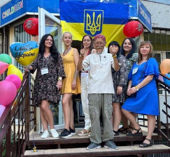 Харківський волонтер Фумінорі Цучіко може втратити дозвіл на проживання: мер відреагував