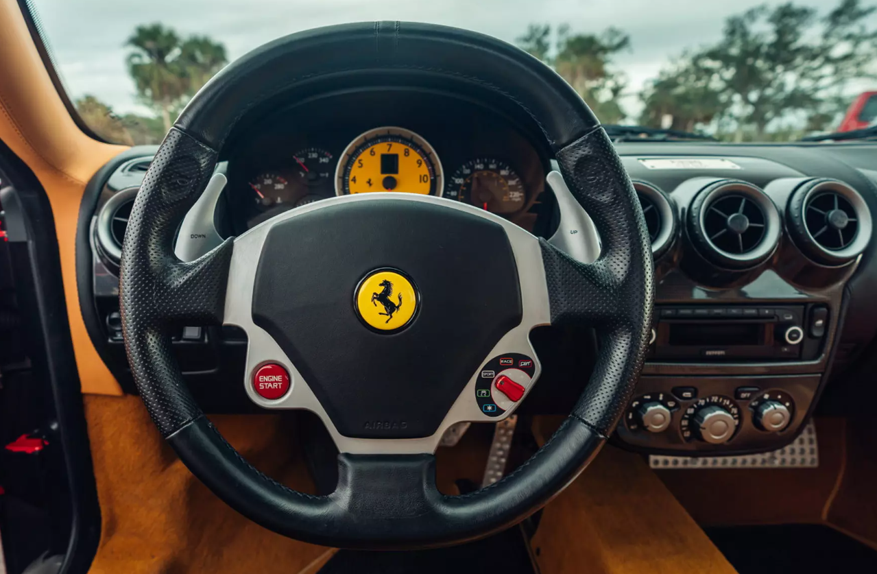 У США продадуть Ferrari Дональда Трампа: за скільки планують реалізувати суперкар