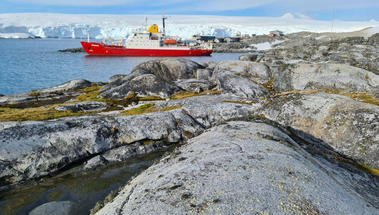 Впервые в истории. Как украинский ледокол "Ноосфера" обеспечивает морские исследования США