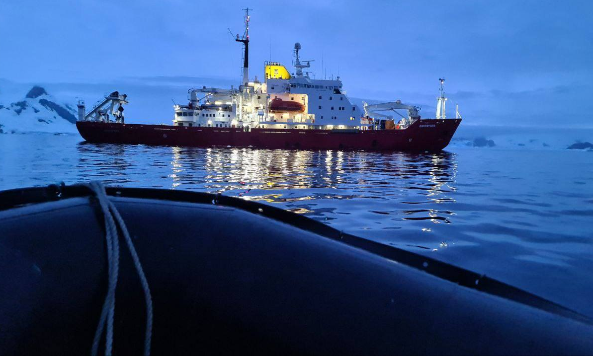 Впервые в истории. Как украинский ледокол "Ноосфера" обеспечивает морские исследования США
