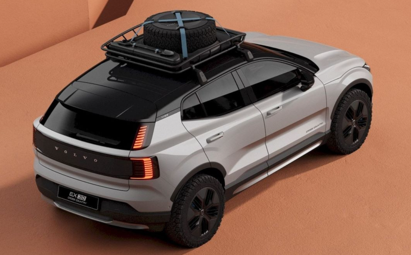 Volvo готує електричний кросовер EX30 у позашляховій версії Cross Country