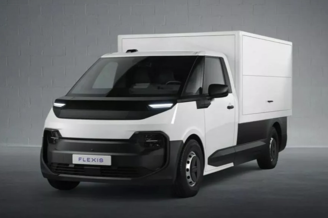 Renault та Volvo розробили цілу родину електричних фургонів Flexis: фото та характеристики