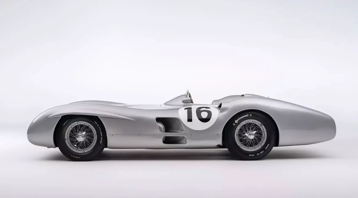 Найдорожче гоночне авто у світі: класичний Mercedes-Benz продали на аукціоні