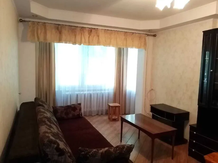 Лівий чи правий берег Києва: де оренда дорожча і що можна знайти за 15 тисяч гривень