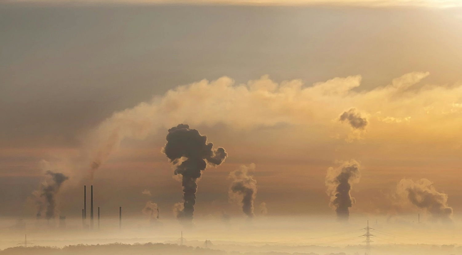 "Брудні" тумани? Чому якість повітря взимку може напряму залежати від погоди