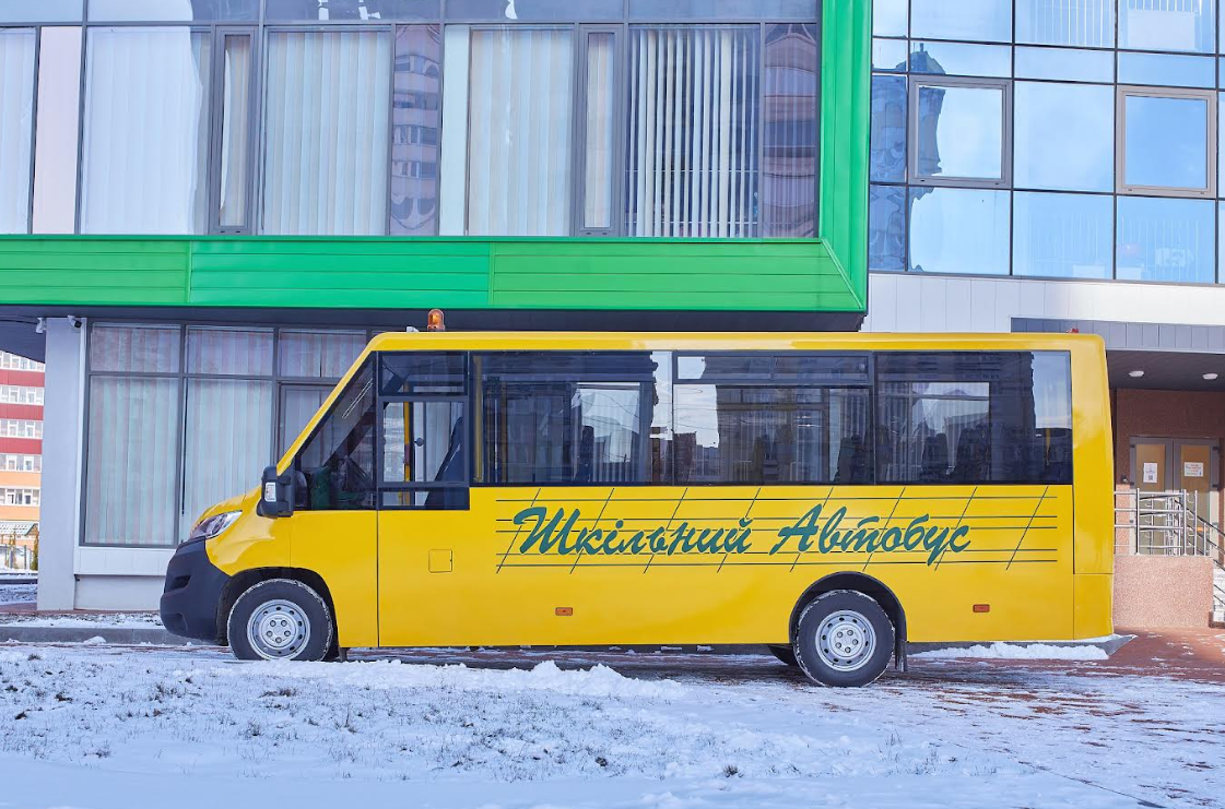 На шасси Peugeot Boxer: в Украине создали новый школьный автобус "Историк"