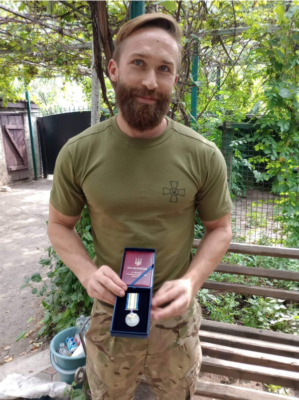 Віддав життя за Україну. У Києві попрощались із 28-річним бійцем з Нової Зеландії