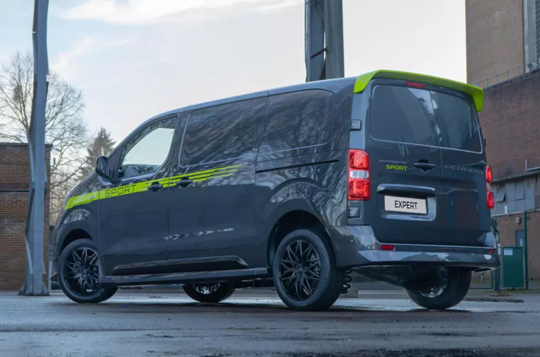 Минивэн Peugeot Expert получил спортивную версию: цены и характеристики