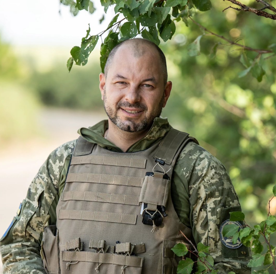 Мистецтво в окопах: історії поетів, які встали на захист України