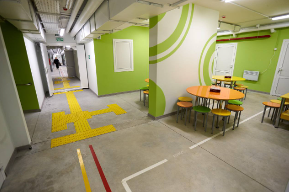 Безпека у пріоритеті. Лісовий заявив про будівництво перших повноцінних підземних шкіл