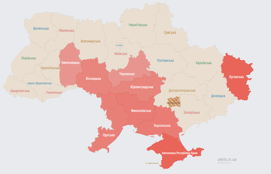 В южных областях объявили воздушную тревогу: есть угроза дронов и ракет