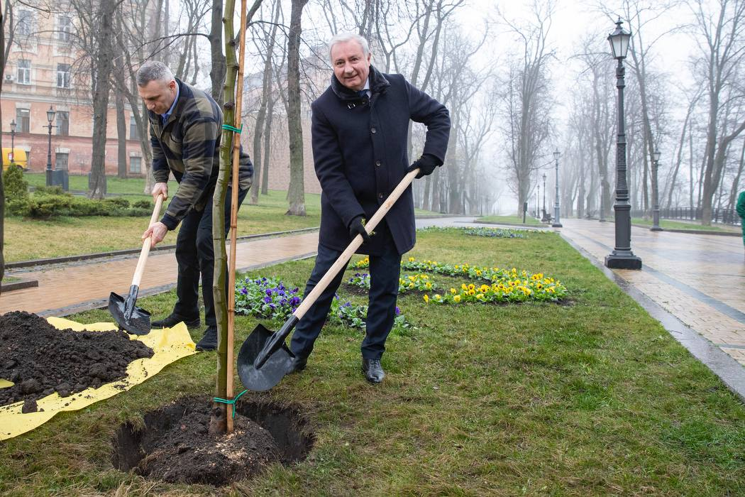 Кличко і мер Тулузи обговорили відновлення Києва: подробиці