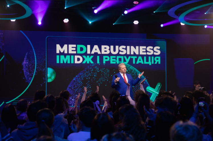 Поплавський презентував Освітній медіахаб