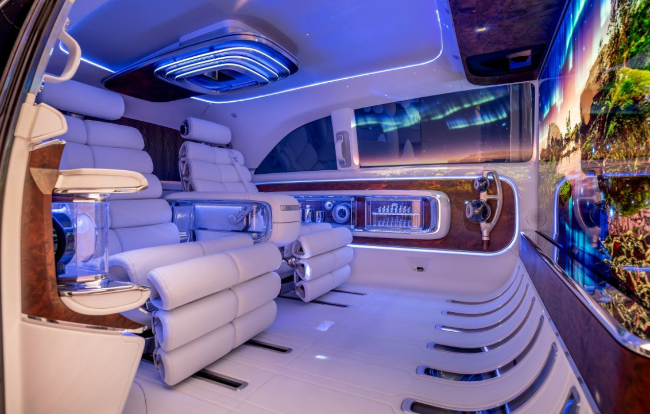 Mercedes-Benz представив розкішний мінівен: електромобіль і не тільки